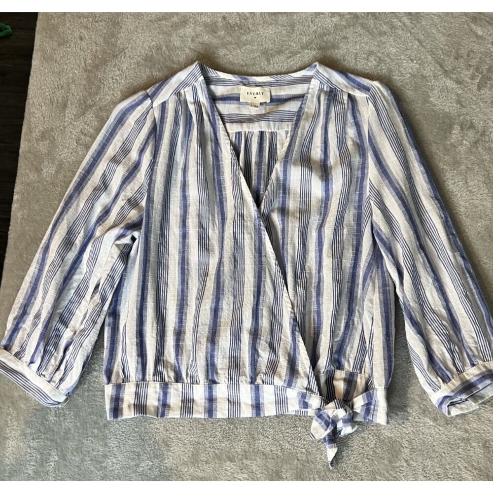 Everly Blue and White Womens Lightwieght Quarter Sleeve Blouse Tie Front Size S